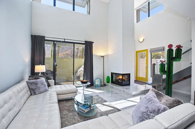 685 E Arenas Road, Palm Springs, CA 92262