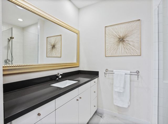 685 E Arenas Road, Palm Springs, CA 92262