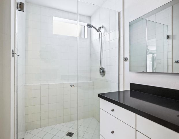 685 E Arenas Road, Palm Springs, CA 92262