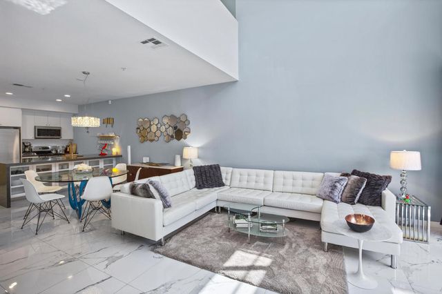 685 E Arenas Road, Palm Springs, CA 92262