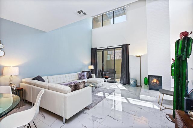685 E Arenas Road, Palm Springs, CA 92262