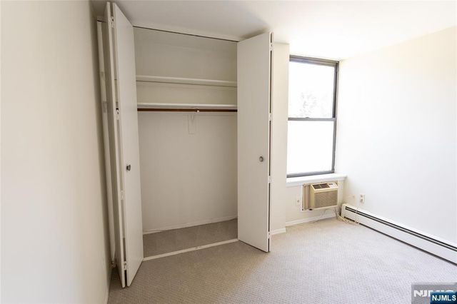 365 River Road E, Nutley, NJ 07110