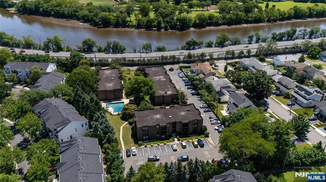 365 River Road E, Nutley, NJ 07110