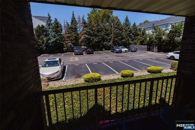 365 River Road E, Nutley, NJ 07110