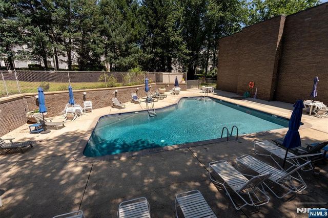 365 River Road E, Nutley, NJ 07110