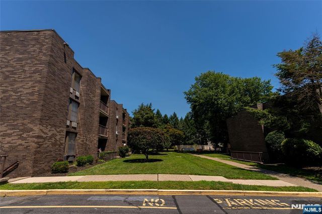 365 River Road E, Nutley, NJ 07110