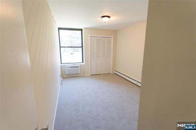 365 River Road E, Nutley, NJ 07110