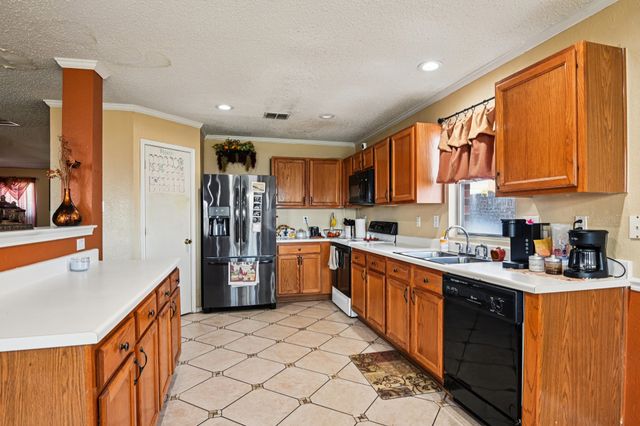 658 Bluechalk Drive, Cedar Hill, TX 75104