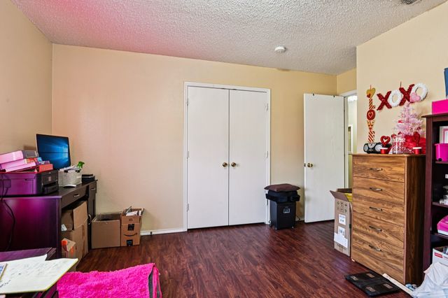 658 Bluechalk Drive, Cedar Hill, TX 75104