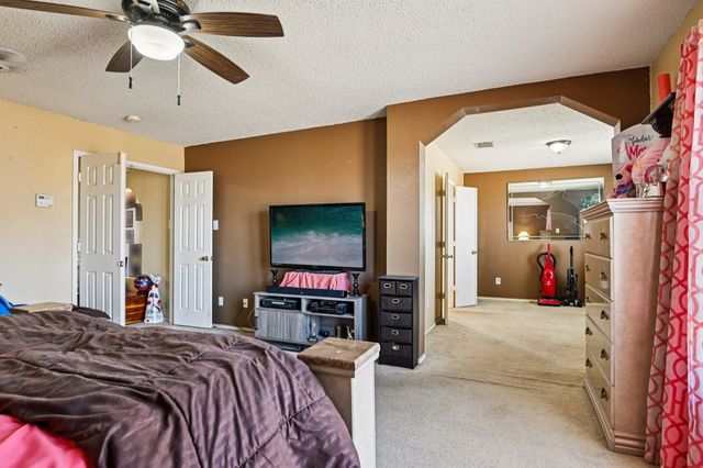 658 Bluechalk Drive, Cedar Hill, TX 75104