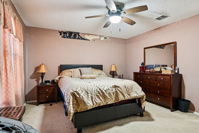 658 Bluechalk Drive, Cedar Hill, TX 75104