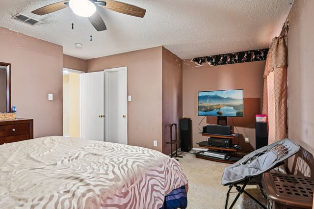 658 Bluechalk Drive, Cedar Hill, TX 75104