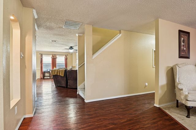 658 Bluechalk Drive, Cedar Hill, TX 75104