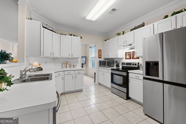 2053 Village Park Drive, Peachtree City, GA 30269