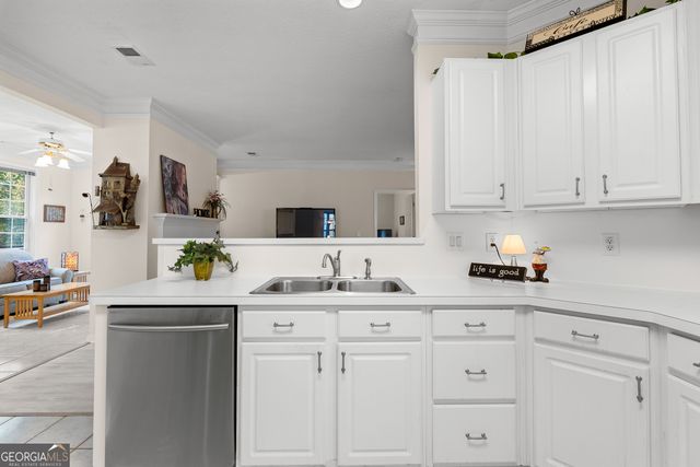 2053 Village Park Drive, Peachtree City, GA 30269