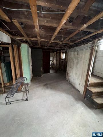 898 Lancaster Road, Ridgefield, NJ 07657