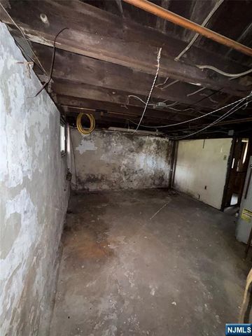 898 Lancaster Road, Ridgefield, NJ 07657