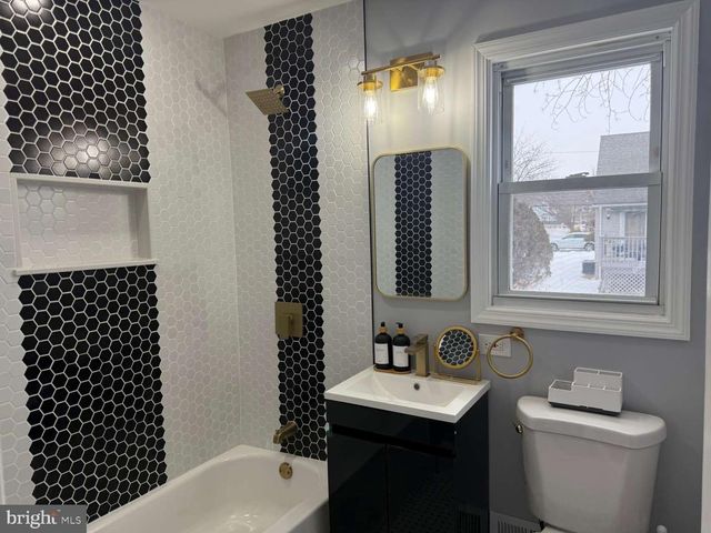 54 MERILINE AVE, Lawrence Township, NJ 08648