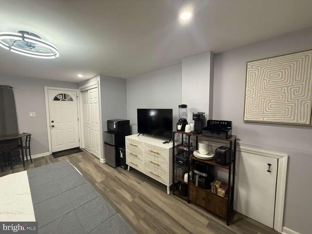 54 MERILINE AVE, Lawrence Township, NJ 08648