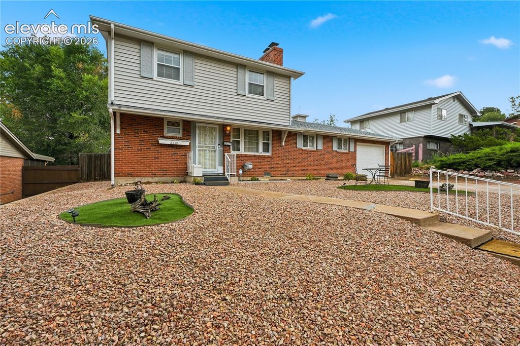 2212 Glenn Summer Road, Colorado Springs, CO 80909 — photo 3
