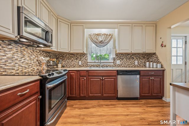 381 Chestnut Hill Avenue, Waterbury, CT 06704