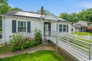 381 Chestnut Hill Avenue, Waterbury, CT 06704
