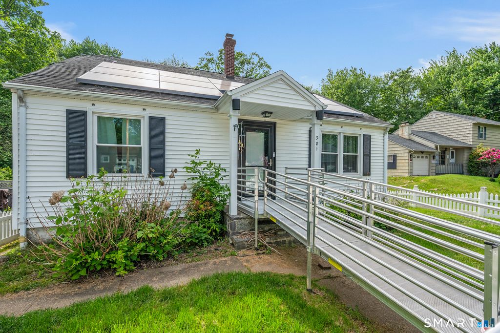 381 Chestnut Hill Avenue, Waterbury, CT 06704