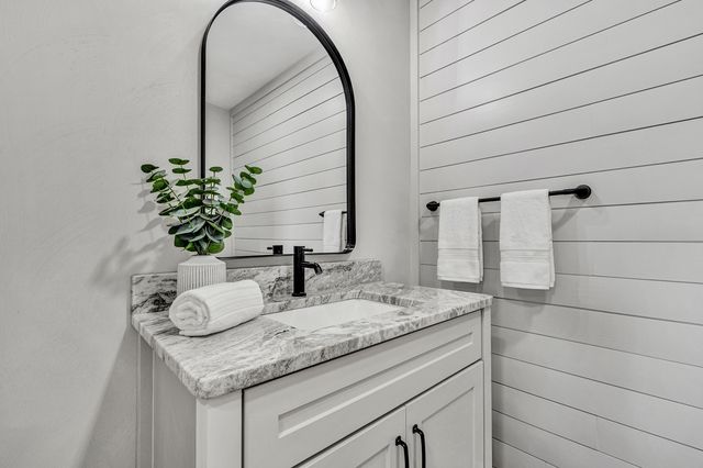 68 Hill Drive DR, Fincastle, VA 24090