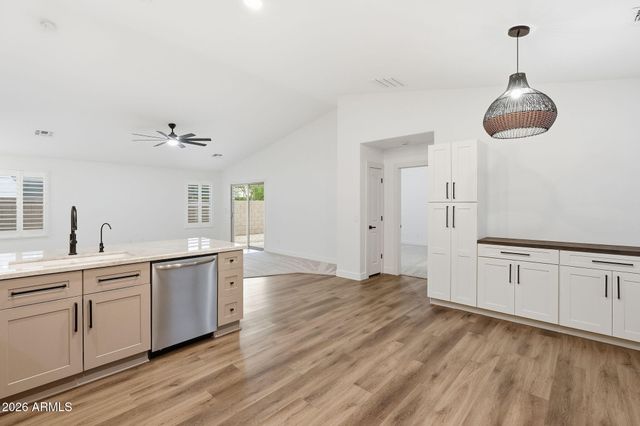 10902 E QUARRY Circle, Mesa, AZ 85212