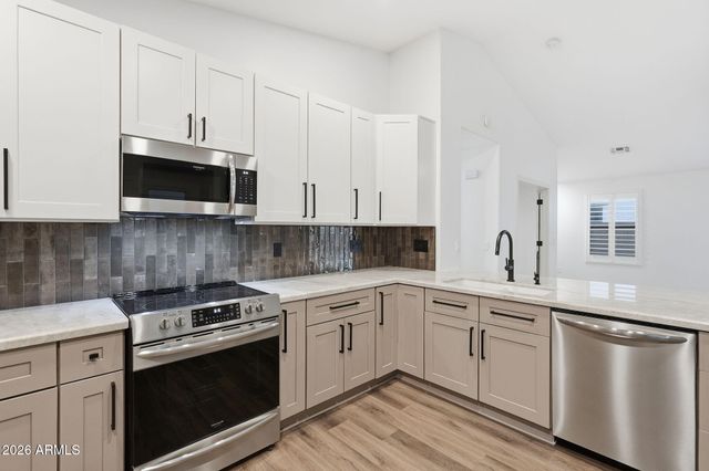 10902 E QUARRY Circle, Mesa, AZ 85212
