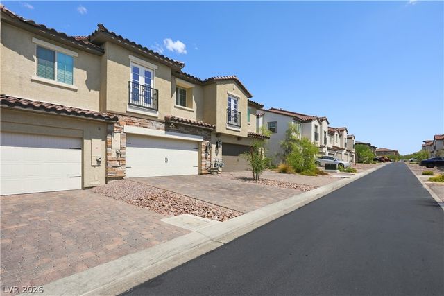 817 Watford Place, Henderson, NV 89011