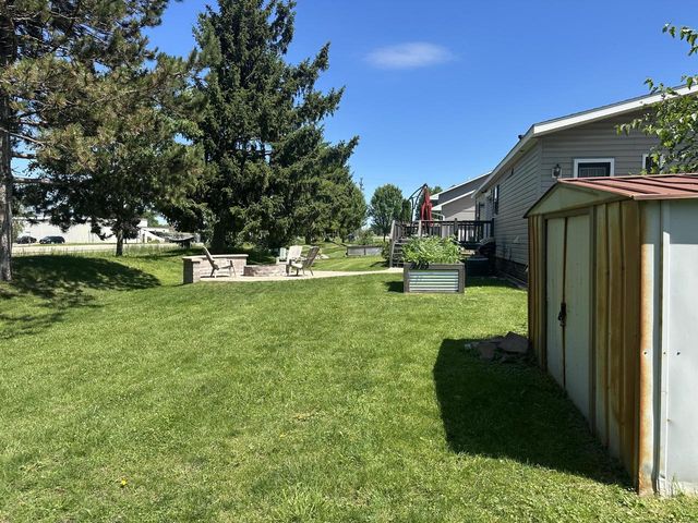 118 S Eastown Manor, Elkhorn, WI 53121