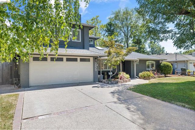 255 Evelyn Dr, Pleasant Hill, CA 94523