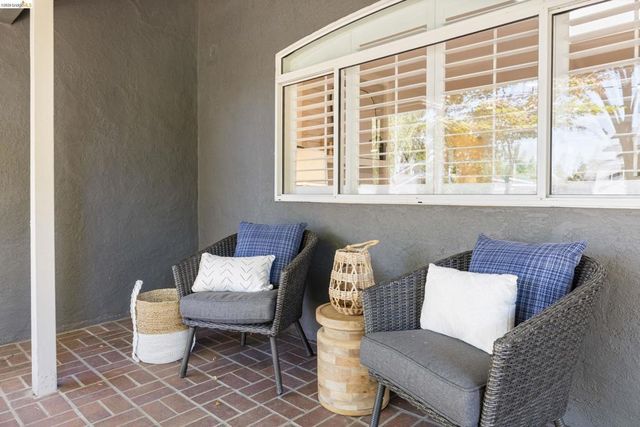 255 Evelyn Dr, Pleasant Hill, CA 94523