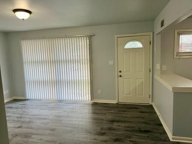 1644 E Goulson Avenue, Hazel Park, MI 48030