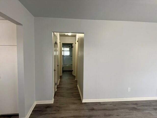 1644 E Goulson Avenue, Hazel Park, MI 48030