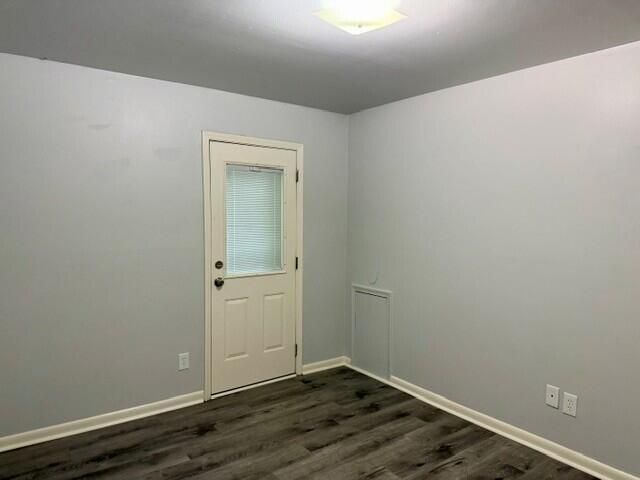 1644 E Goulson Avenue, Hazel Park, MI 48030