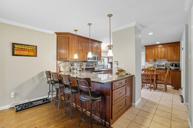 7835 Pfeiffer Road, Montgomery, OH 45242