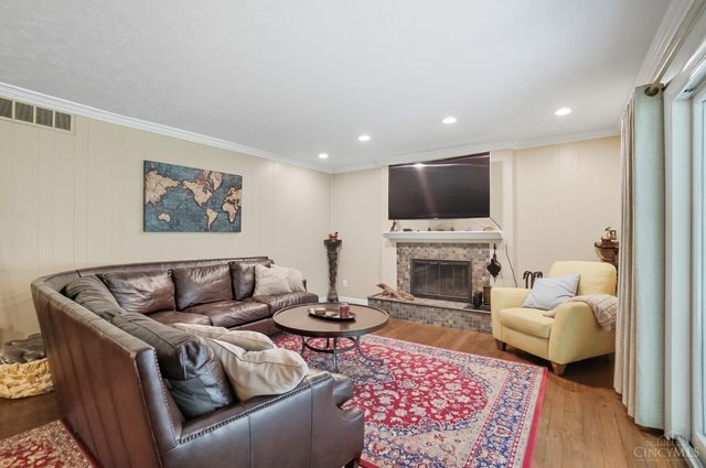 7835 Pfeiffer Road, Montgomery, OH 45242