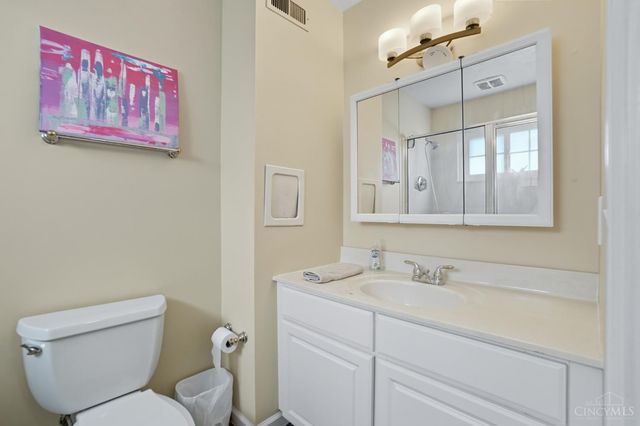 7835 Pfeiffer Road, Montgomery, OH 45242