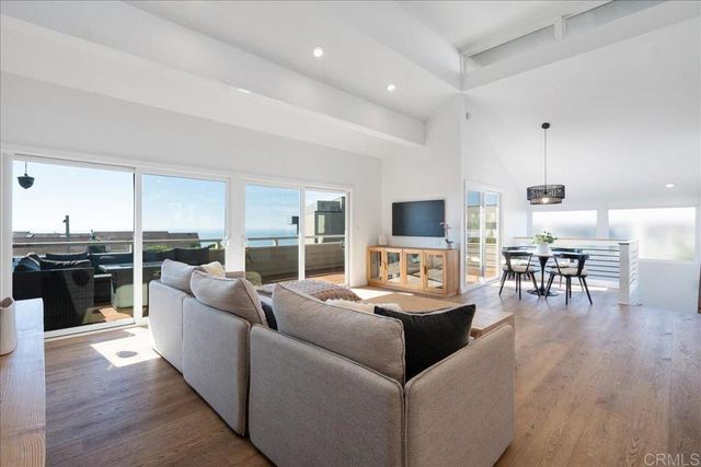 1875 Parliament Drive, Encinitas, CA 92024