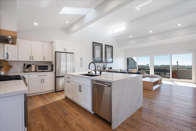 1875 Parliament Drive, Encinitas, CA 92024