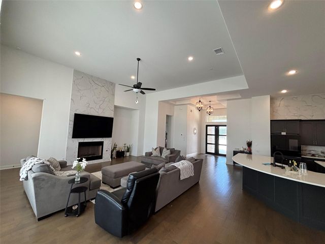 501 Calistoga Wheel, Liberty Hill, TX 78642