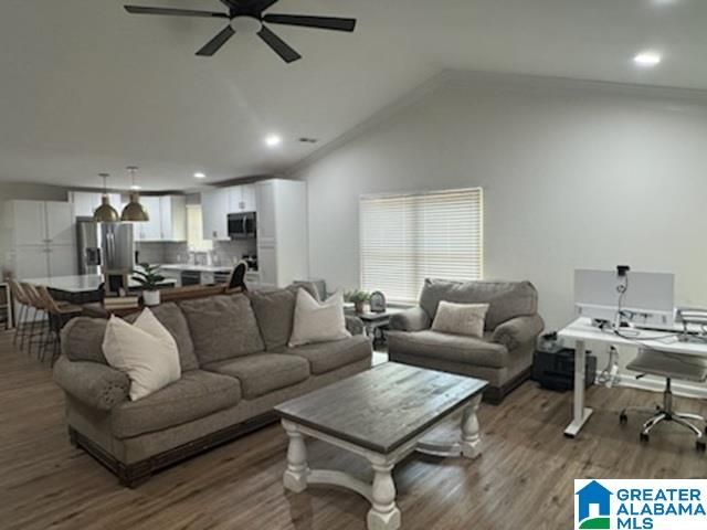 2262 SMOKEY ROAD, Alabaster, AL 35007