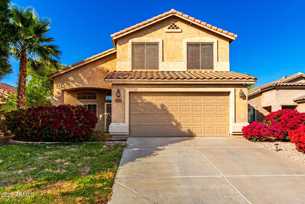 Image 2 of property listing at 1710 W HIDDENVIEW Drive, Phoenix, AZ 85045