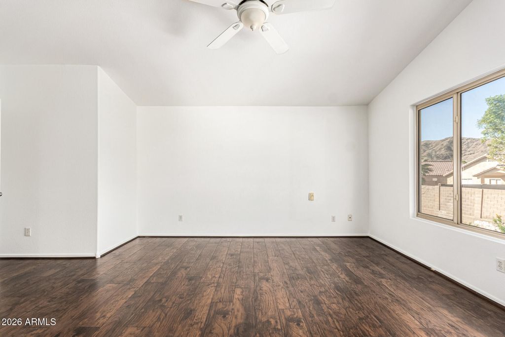 Image 27 of property listing at 1710 W HIDDENVIEW Drive, Phoenix, AZ 85045