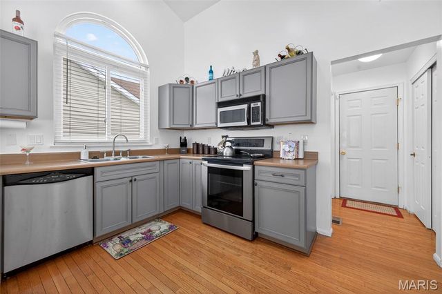 1455 Norwood Hills Drive, O'fallon, MO 63366