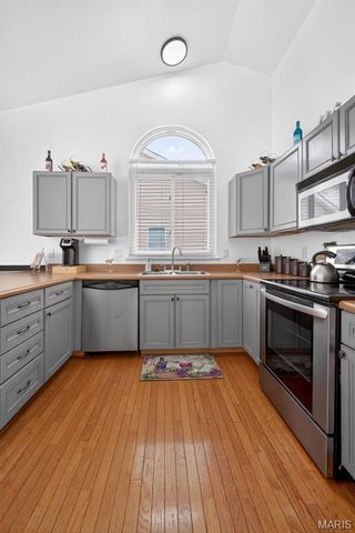 1455 Norwood Hills Drive, O'fallon, MO 63366