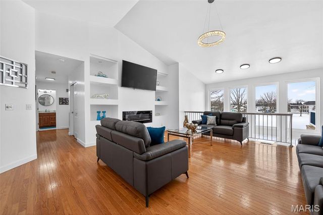 1455 Norwood Hills Drive, O'fallon, MO 63366