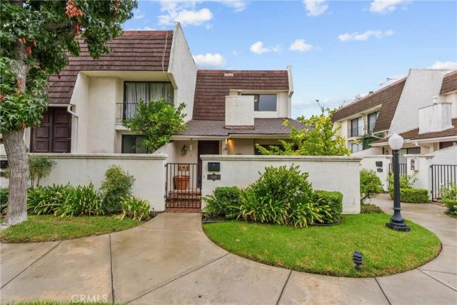 6249 Randi Avenue, Woodland Hills, CA 91367